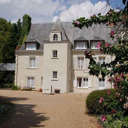 Logis Manoir De La Giraudiere Beaumont-en-Véron Exteriér fotografie